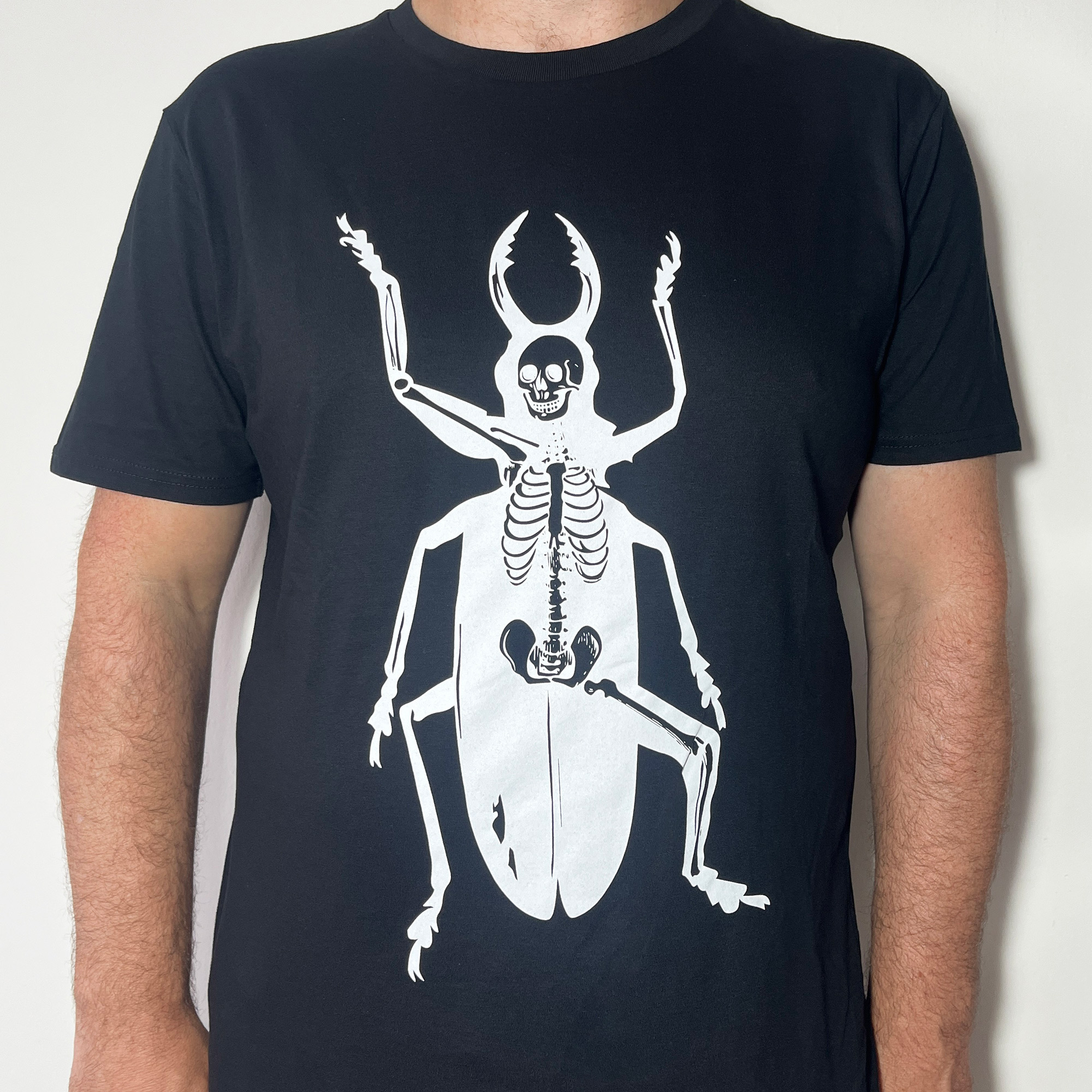 Metamorphosis_Skeleton-Beetle_Kafka_T-Shirt